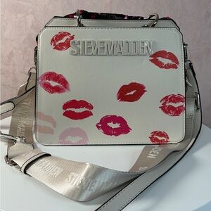 Steve Madden BEvelyn Kiss Print Women's Bag Chalk